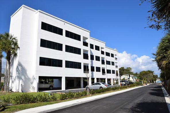1016 Clemmons St, Jupiter, FL 33477